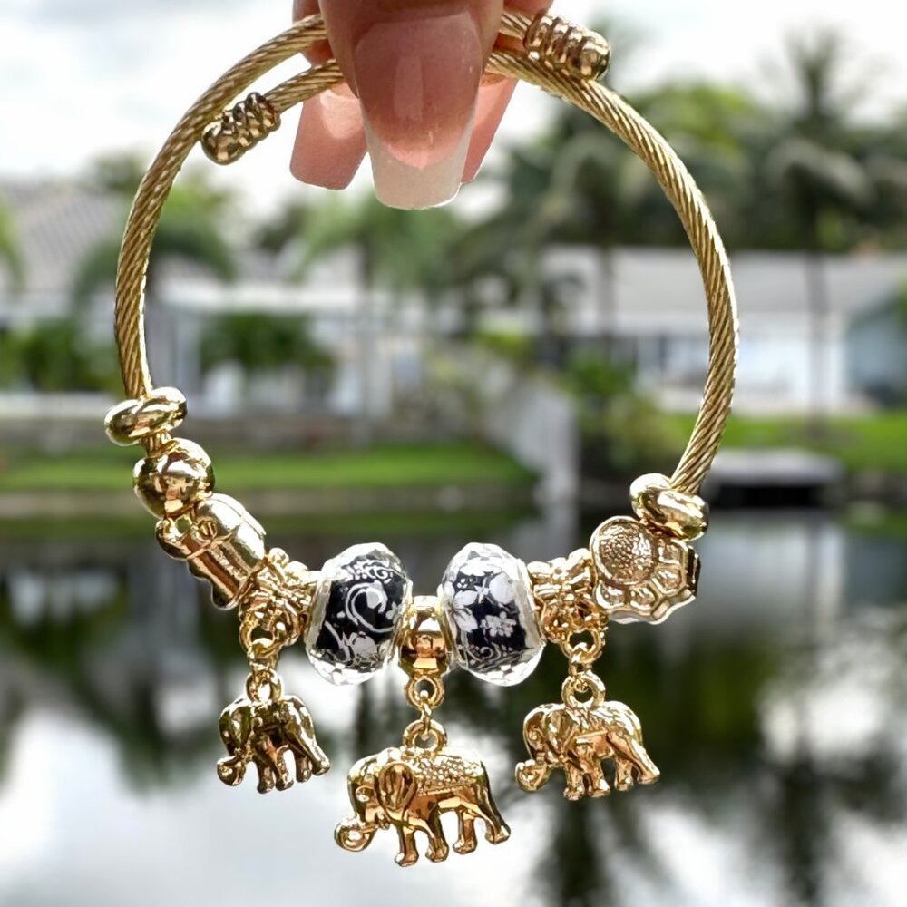 Cute Gold - Plated Blue Elephant Bangle 💙